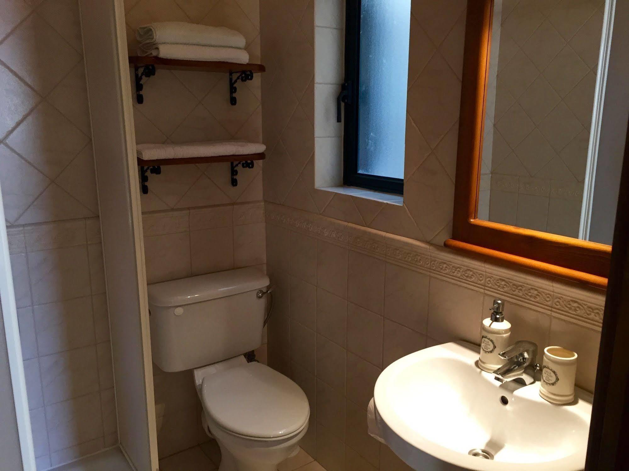 Ellie Boo Bed & Breakfast Victoria Bagian luar foto