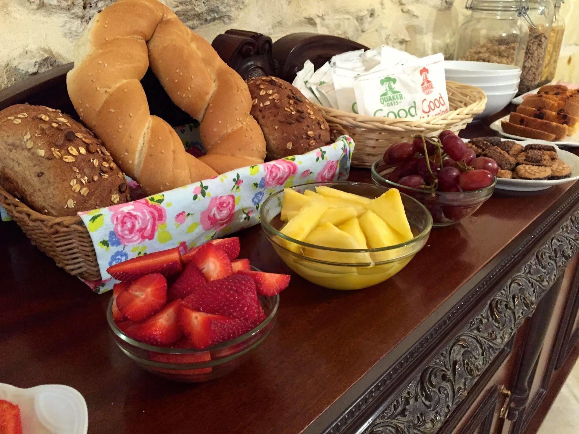 Ellie Boo Bed & Breakfast Victoria Bagian luar foto